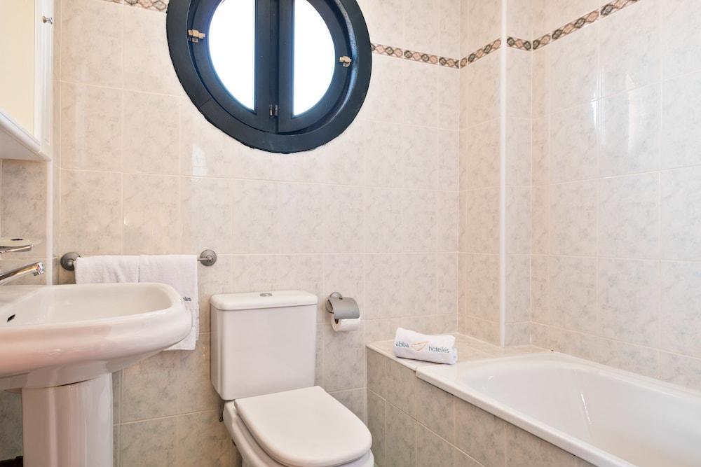 Abba Comillas Apartments Zewnętrze zdjęcie